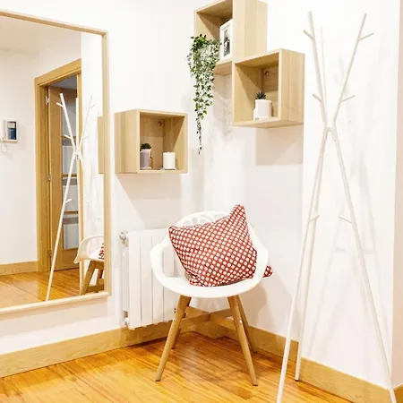 Dolaretxe By People *